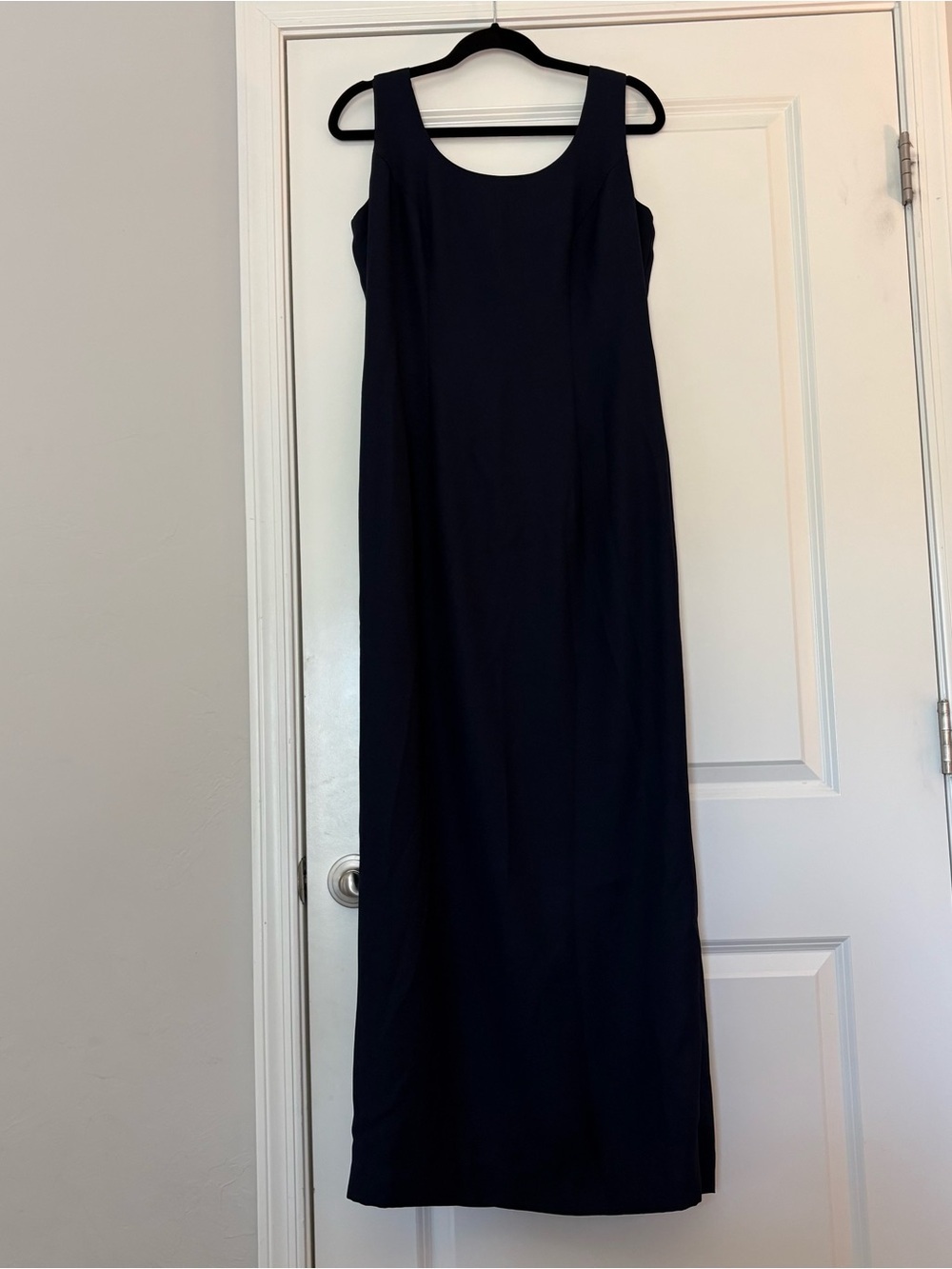 Cachet Women’s Navy Sleeveless Maxi Dress